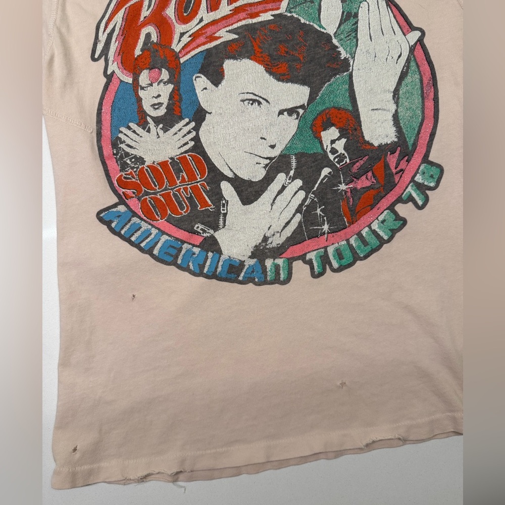 MadeWorn 70’s David Bowie American Tour ’74 Distressed Graphic Tee Shirt Size XS - Picture 3 of 9